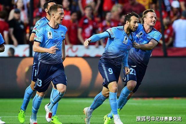 尤利安·莫斯克拉与瓦伦西亚续约至2029年，皇马等队曾关注